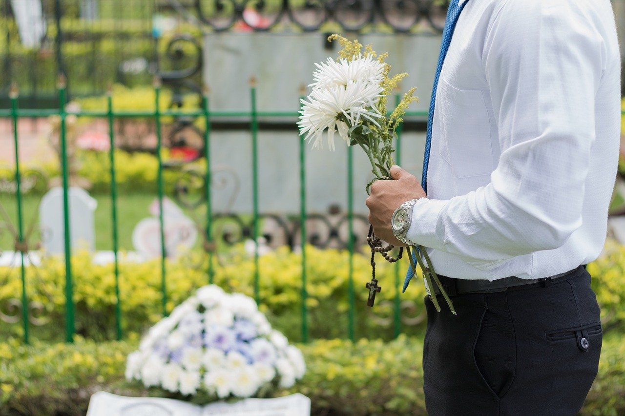 3 Tips on What to Look for When You Choose a Funeral Home and Funeral Service Provider in Vancouver and the Lower Mainland - Can-Trust-Funeral